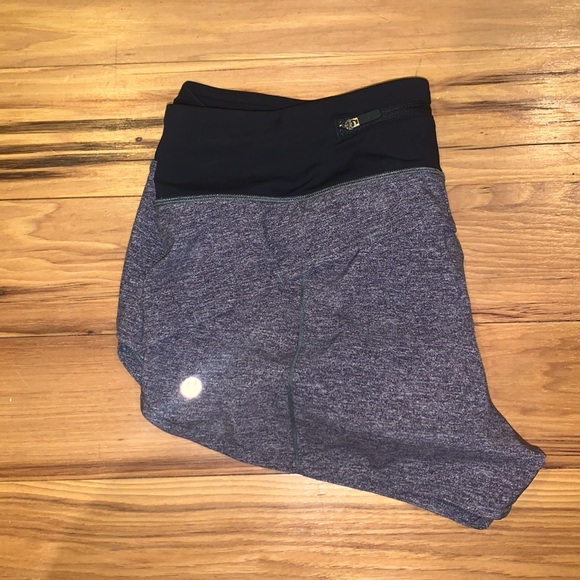 Lululemon Shorts -  Speed ups   Size 8  2.5” - Picture 3 of 4